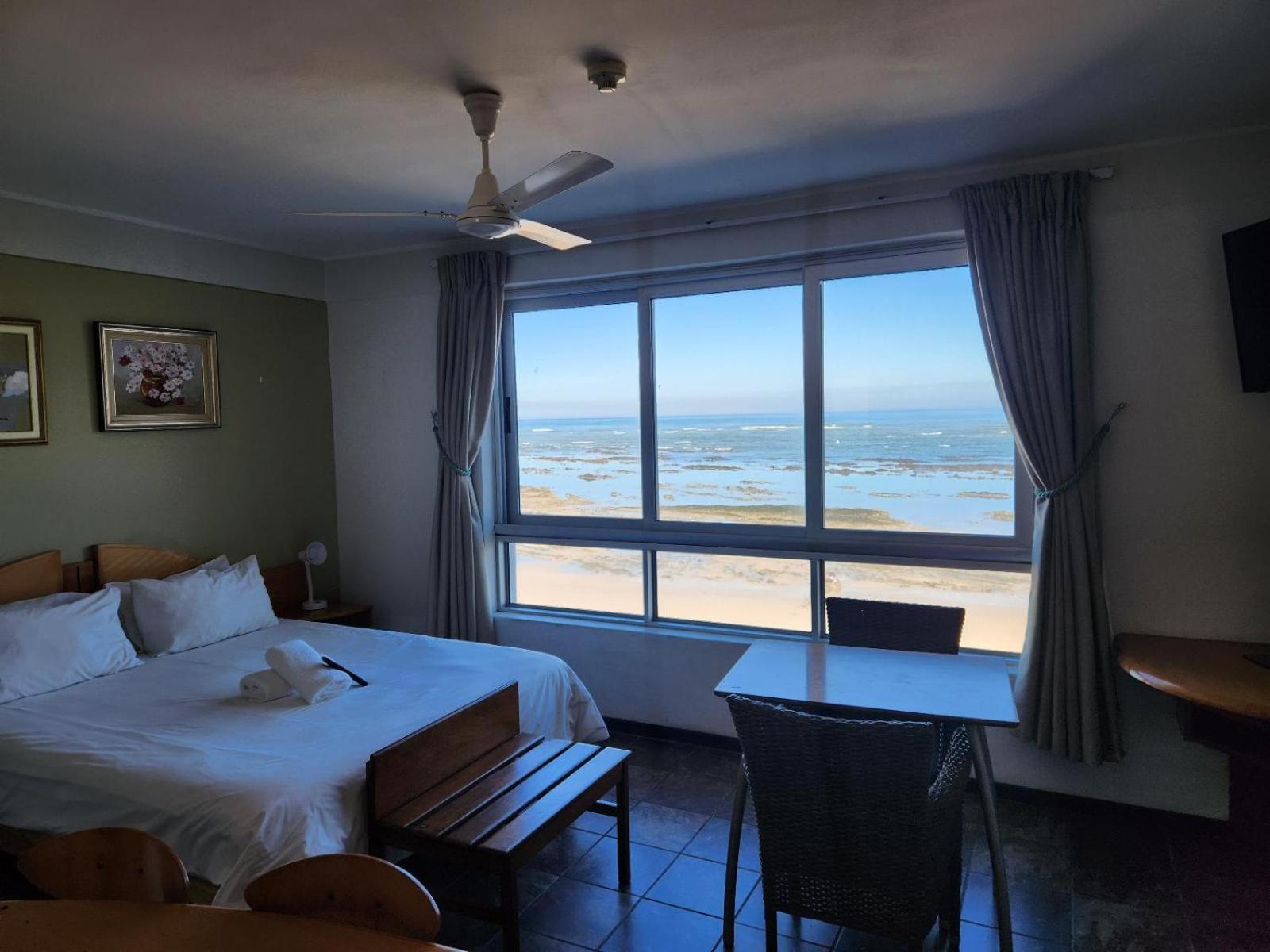 False Bay Inn Strand Rum bild